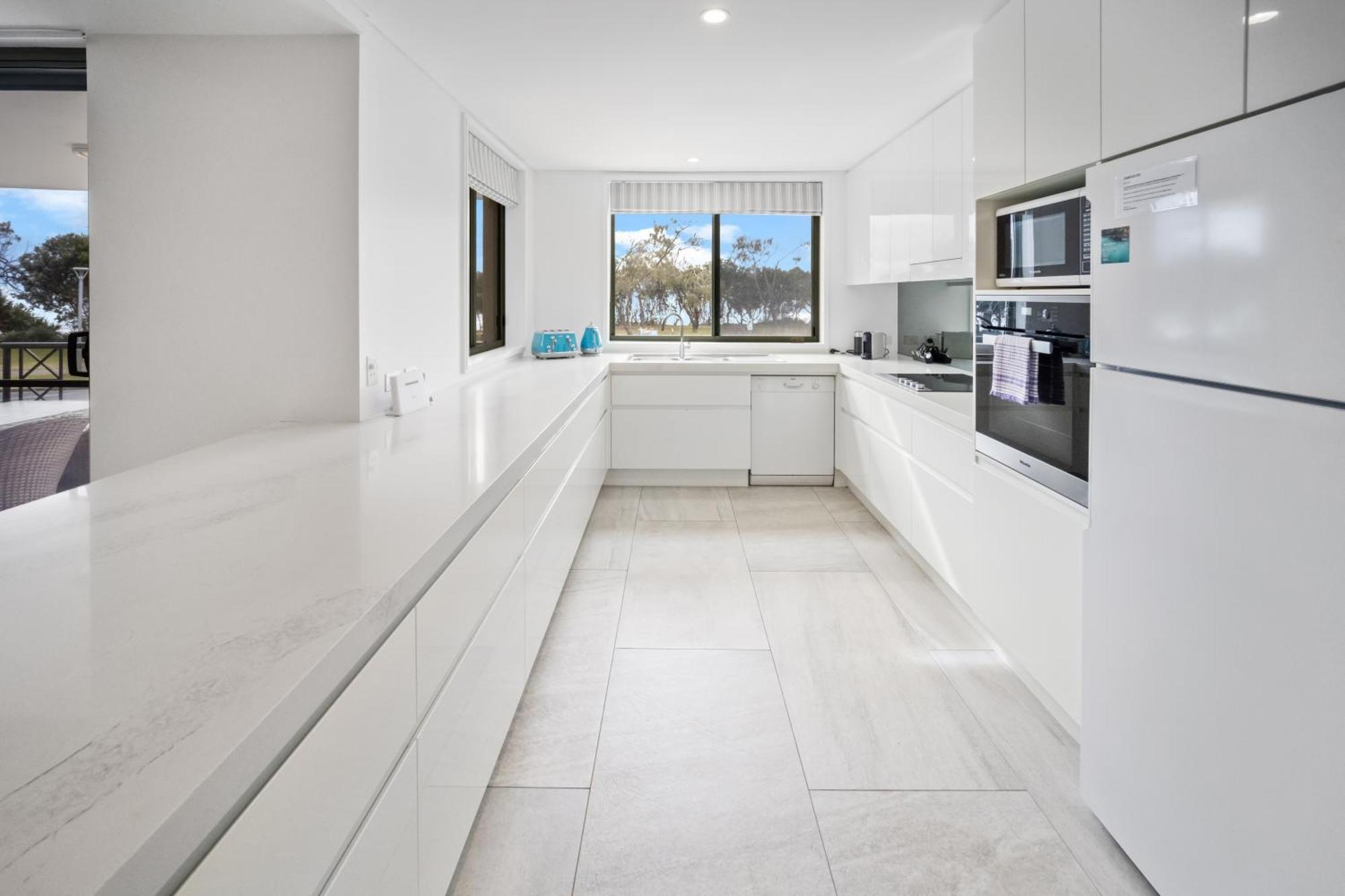 Bay Royal Apartments Μπάιρον Μπέι Εξωτερικό φωτογραφία