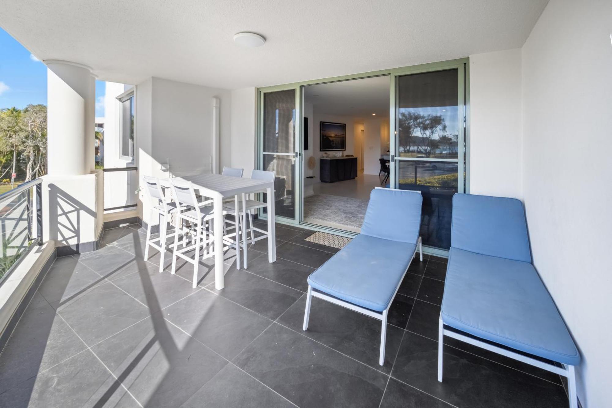 Bay Royal Apartments Μπάιρον Μπέι Εξωτερικό φωτογραφία